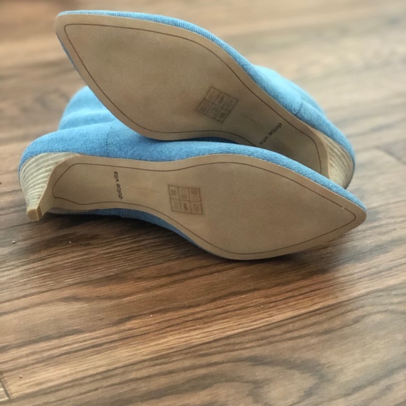 Unworn & new Dolce Vita kitten heeled booties - Picture 5 of 6